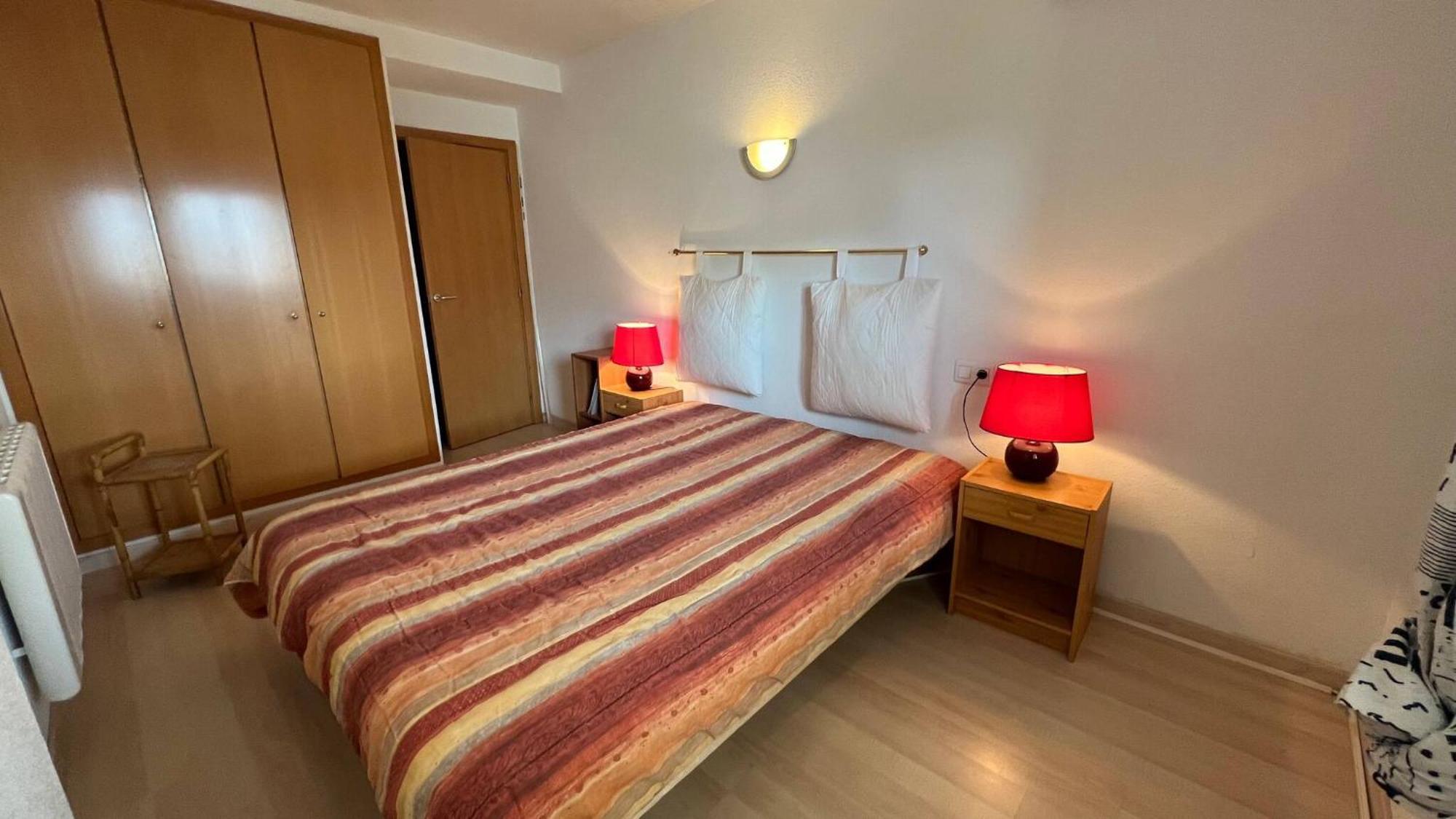 Apartamento Bonito Piso En Con Piscina Y Parking